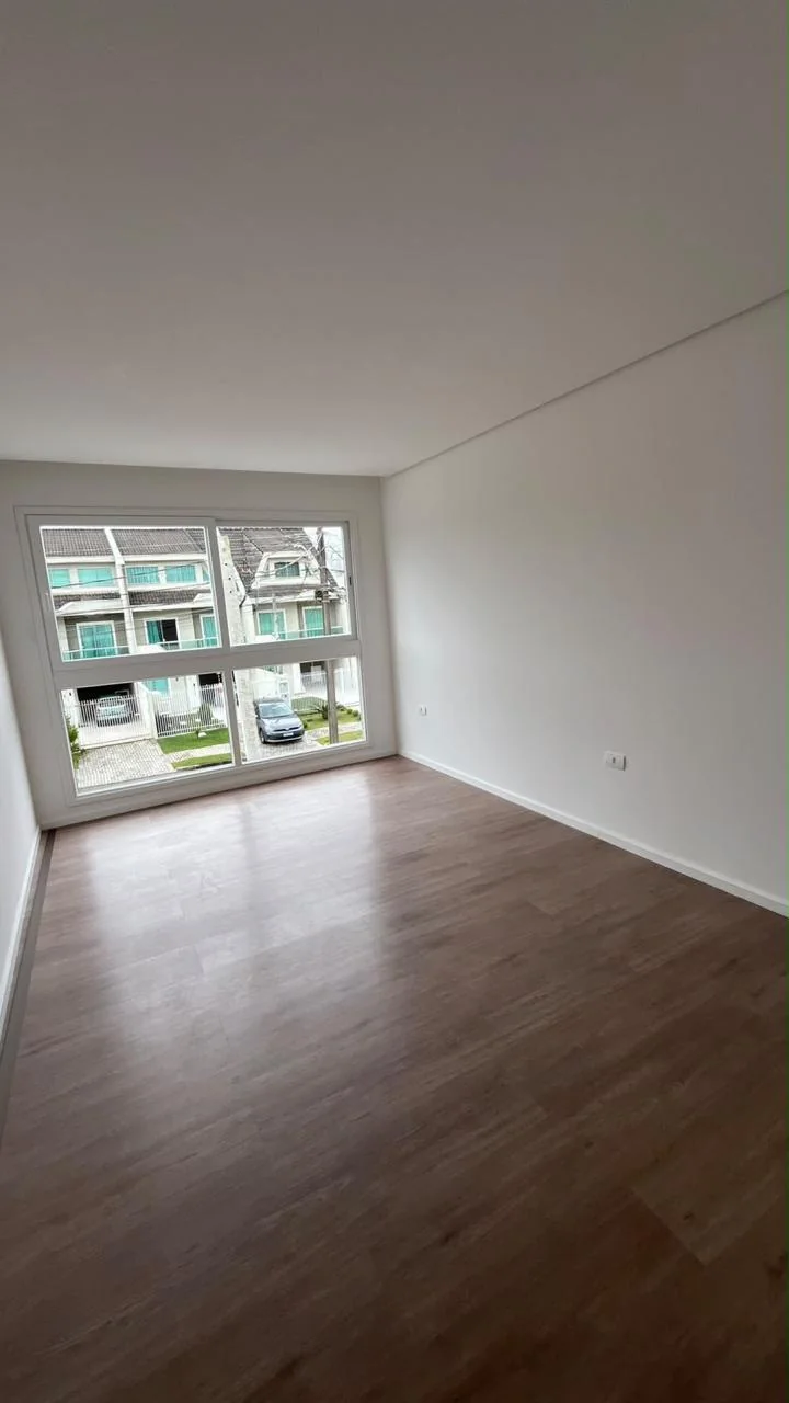 Quarto amplo